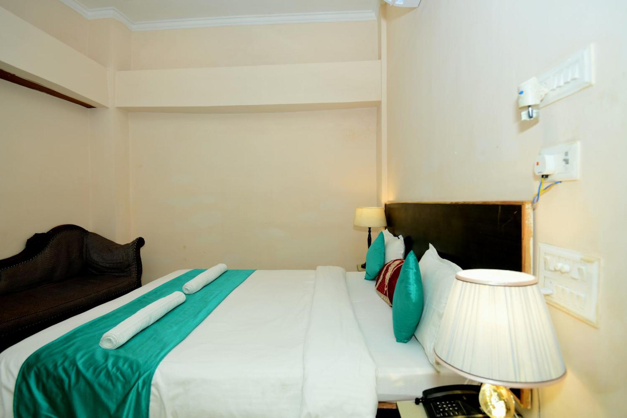 Ap Palace Hotel, Ayodhya Ngoại thất bức ảnh