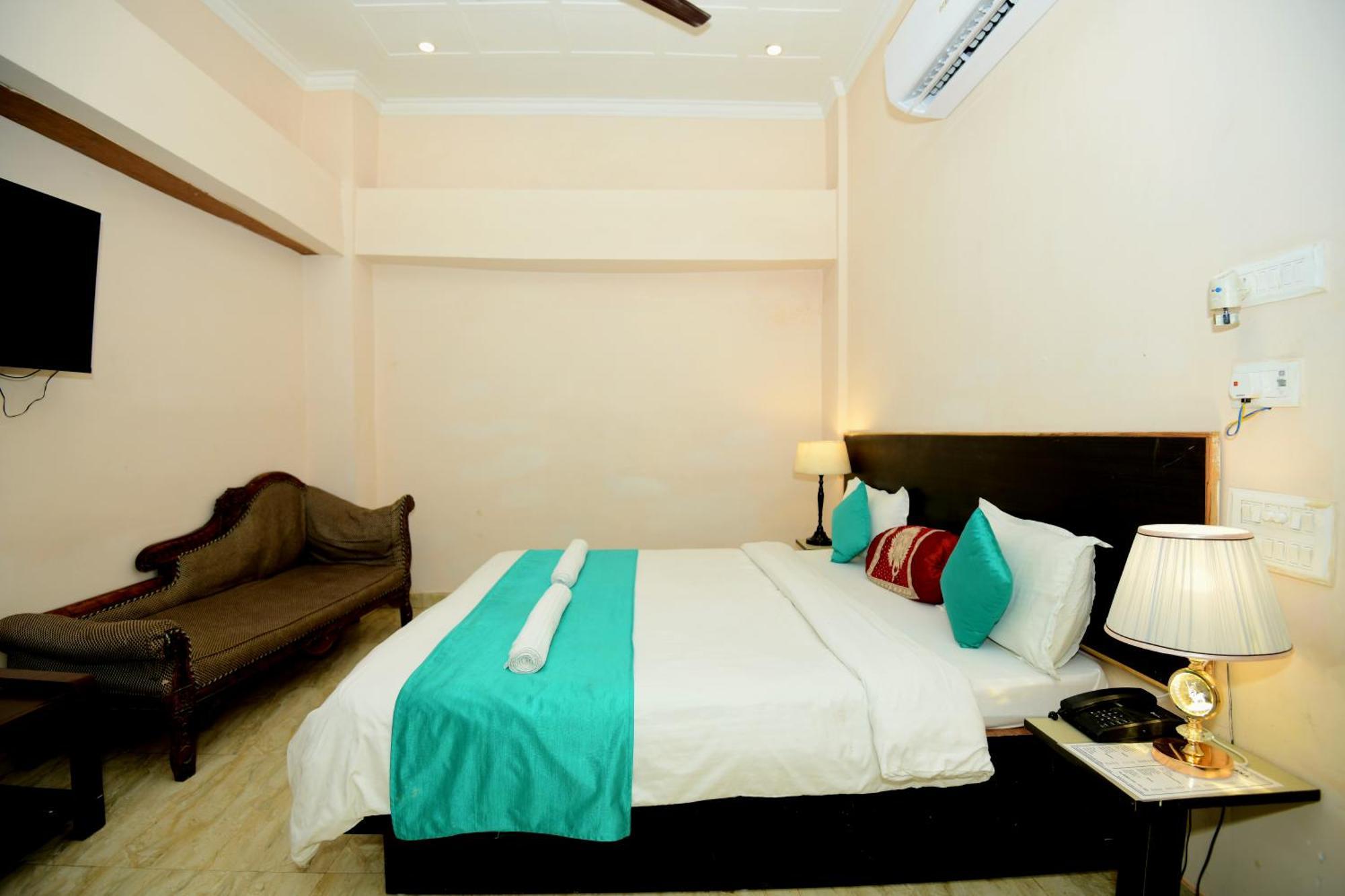 Ap Palace Hotel, Ayodhya Ngoại thất bức ảnh