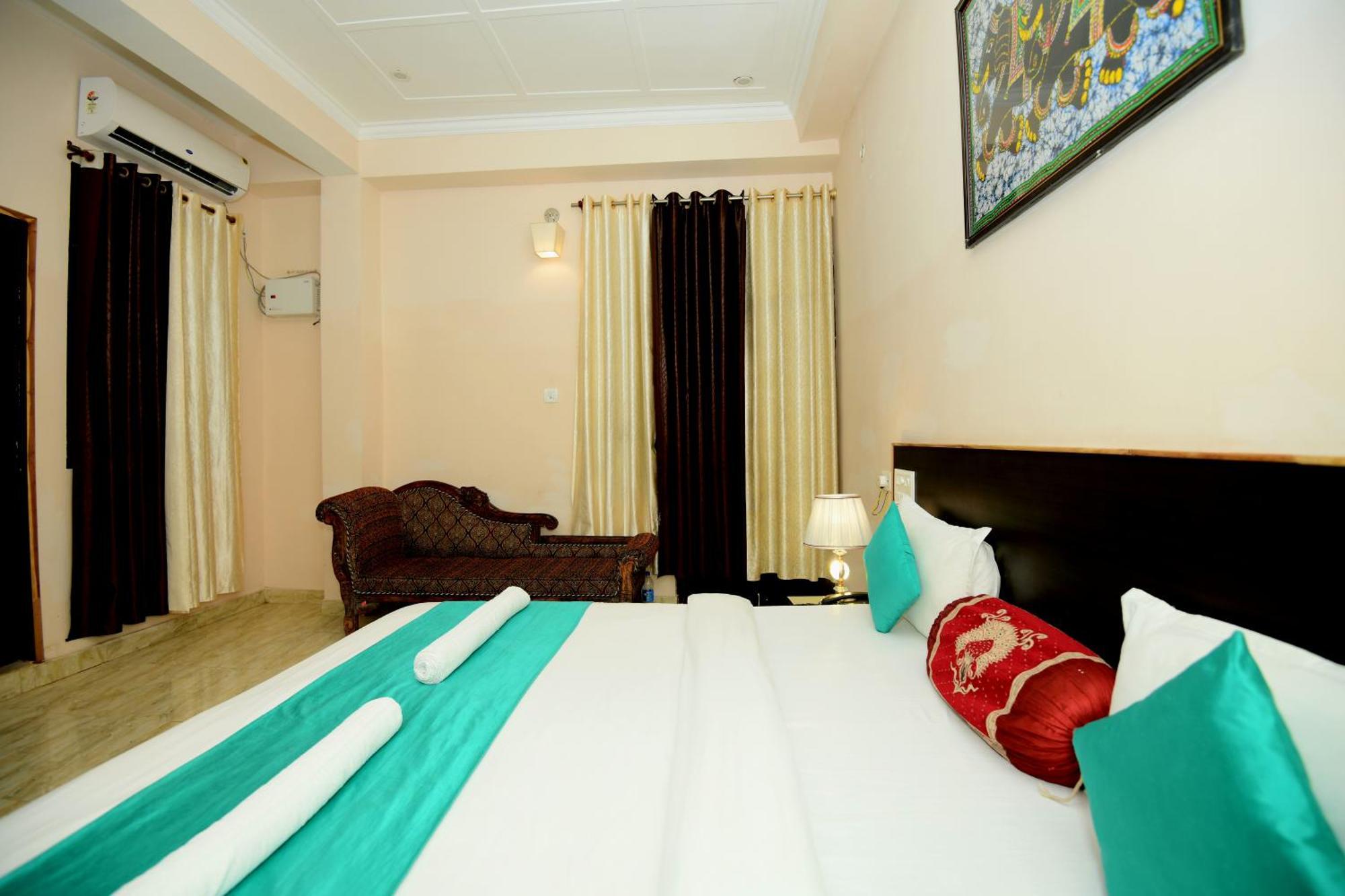 Ap Palace Hotel, Ayodhya Ngoại thất bức ảnh
